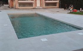 Ostria Seaside Apartments