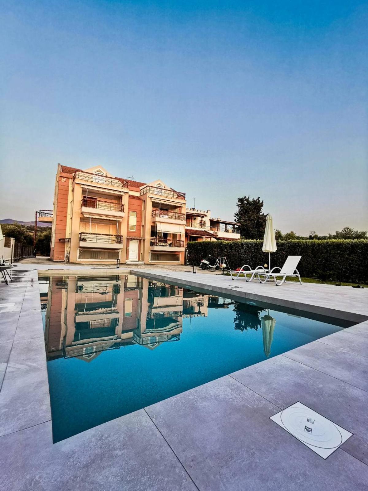 Ostria Seaside Apartments Patras Exterior foto